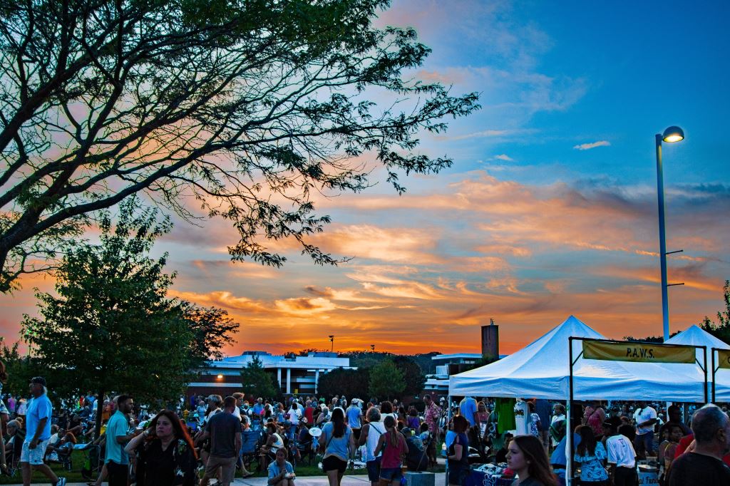 Dusk at Taste of OP